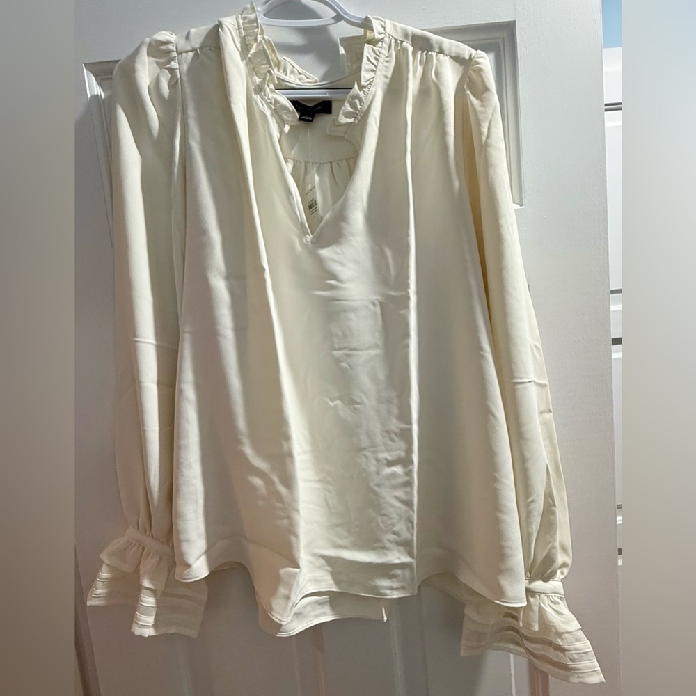 Ann Taylor Ruffle Neck Blouse, Sz L, Winter White, NWT